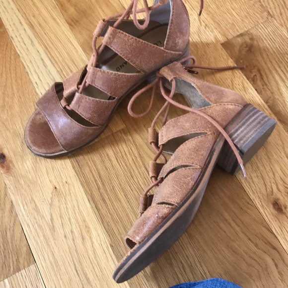 Lucky Brand Lace Up Gladiator Sandals in caramel suede. - Picture 2 of 4